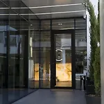Center מלון 4*