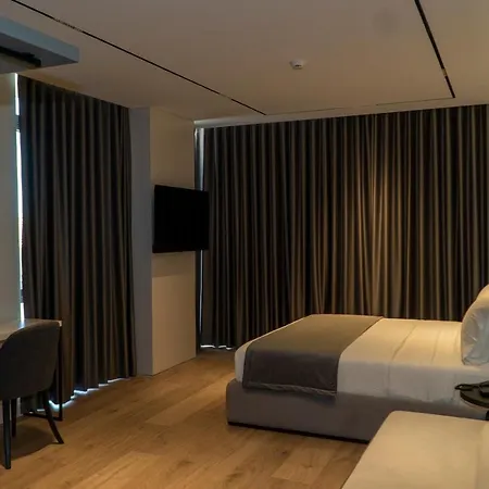 Center Hotel 4*