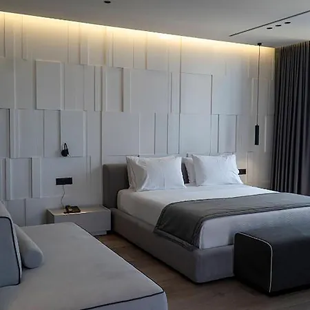 Hotel Center 4*