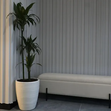 Center Hotel 4*