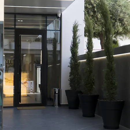 Center Hotel