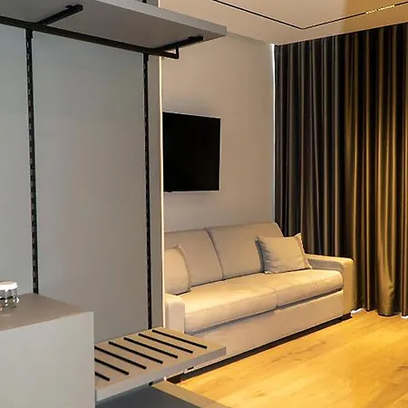 Center 4* סרנדה