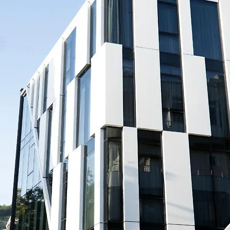 Center Hotel Sarandë