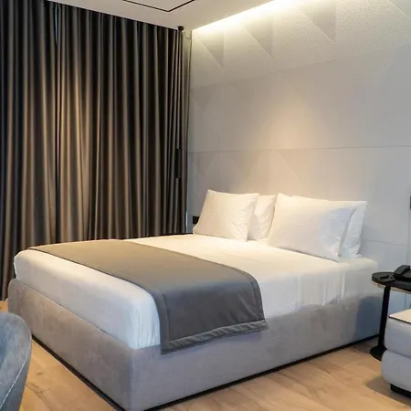 Hotel Center