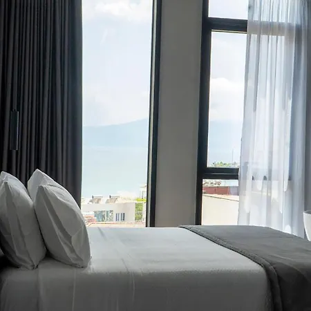 Center Hotel Sarandë
