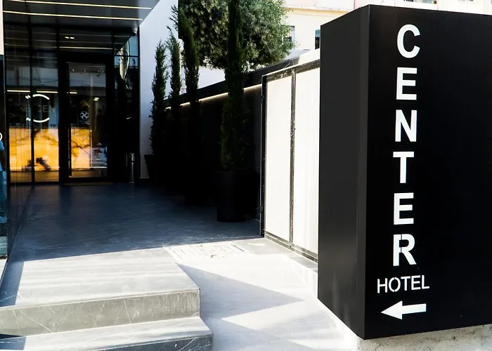 Center Hotel Sarandë