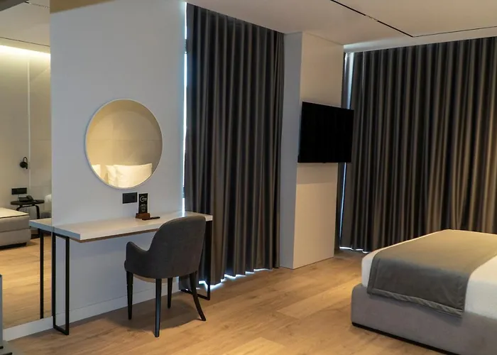 Hotel Center 4*