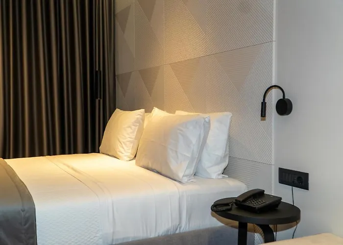 Center Hotel Sarandë